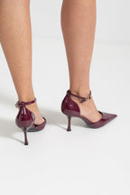 Glossy High-Heels With Pointed Toes - Burgundy