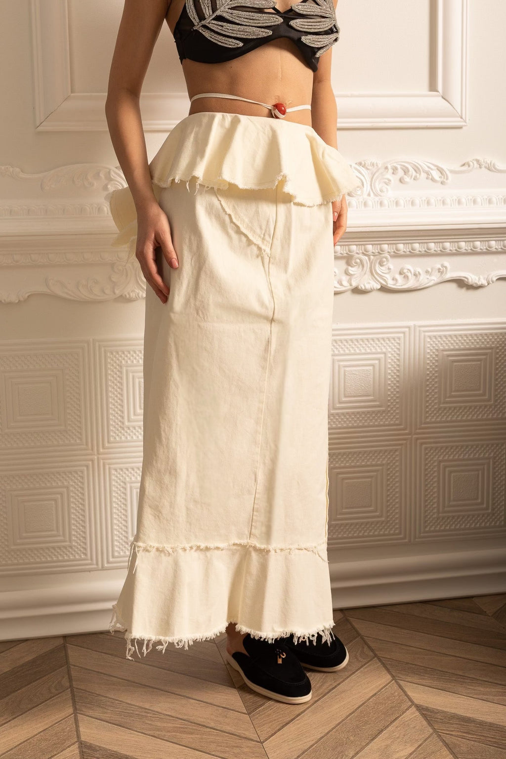 High-Waisted Skirt With Ruffled Top And Frayed Hem  - Ivoire