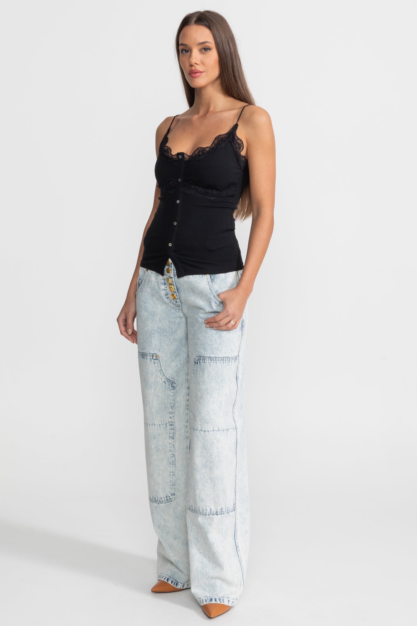 High-Waisted Wide-Leg Jeans with Gold Buttons - Light Blue