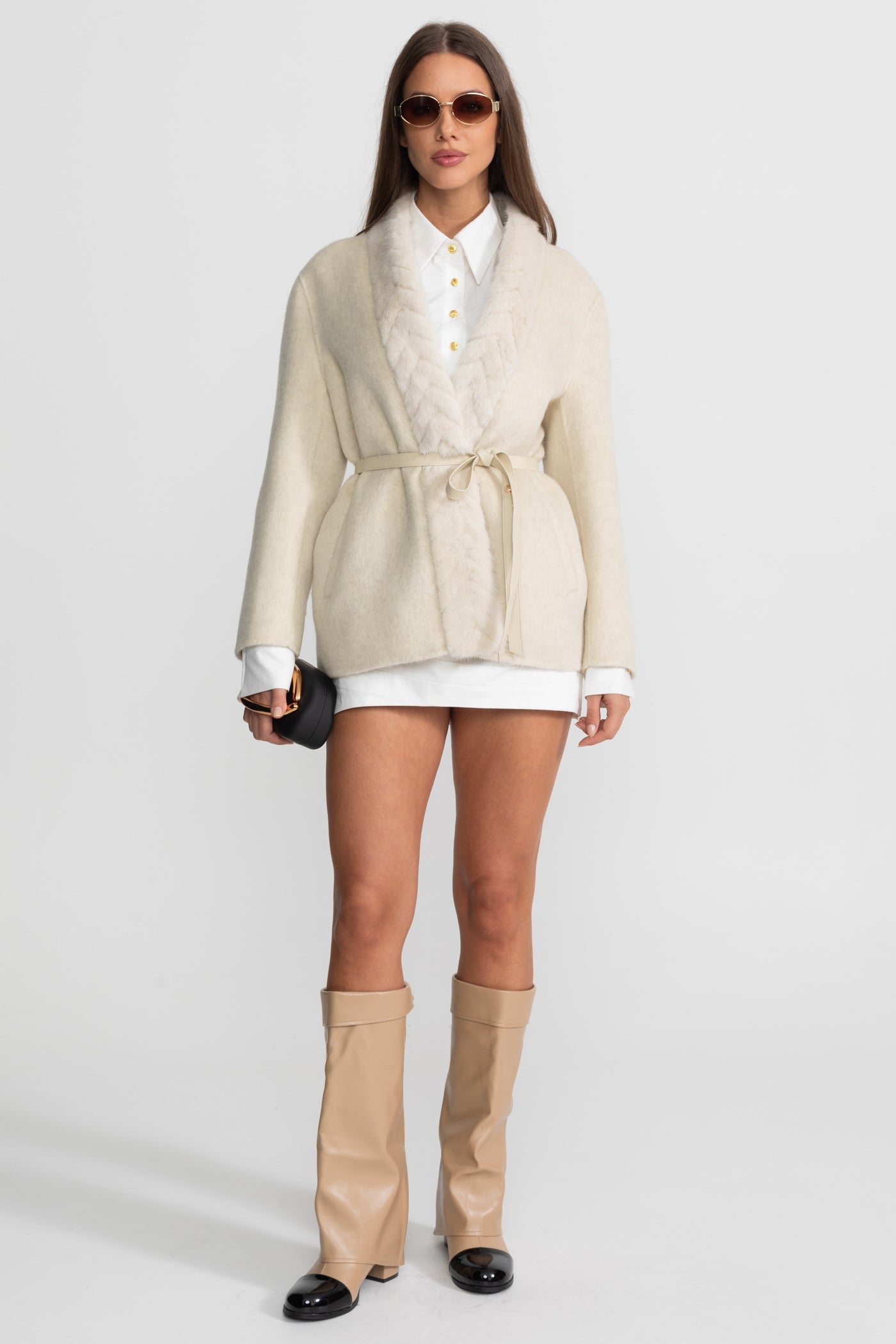 Luxurious Wool Trim Jacket With Belted Waist and Sable Fur – Ivoire